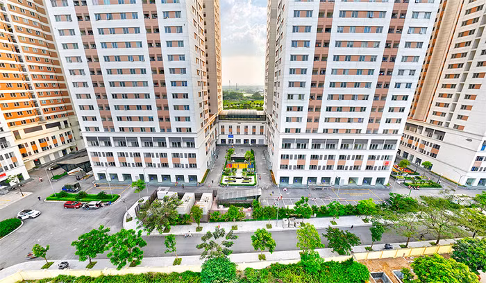 Khẳng định lợi thế thị trường với mức giá bình dân, Eurowindow River Park còn sở hữu nhiều tiện ích hiện đại, trang thiết bị cao cấp như thang máy tốc độ cao, cửa Eurowindow chống ồn, cách nhiệt, hầm đỗ xe 3 tầng liên thông, an ninh 24/7…