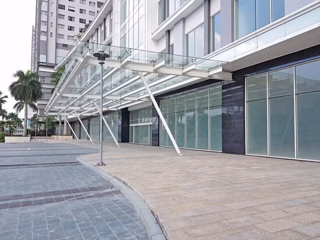 Trước các khó khăn của mặt bằng khối đế bán lẻ tại Hà Nội, chuyên gia Savills đã "hiến kế" giải pháp để lấp đầy phân khúc này. (Ảnh: Int)