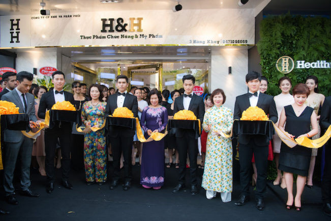 Các nữ chính khách ủng hộ mô hình chuỗi mỹ phẩm sạch ảnh 1