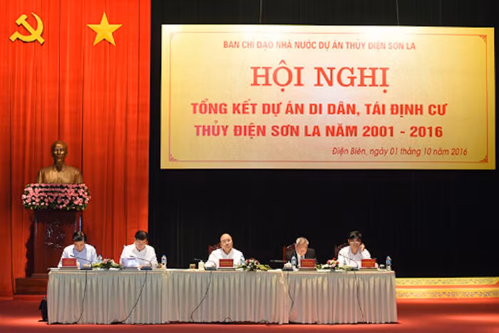 Chia sẻ lợi nhuận thuỷ điện Sơn La cho dân nhường đất làm dự án