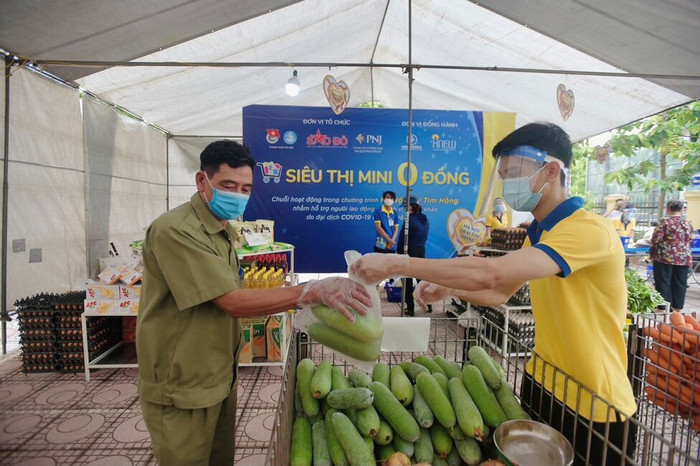 Nhật ký chống dịch Covid-19: Siêu thị mini 0 đồng Hà Nội – “Siêu thị của những tấm lòng” trong đại dịch