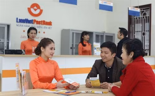 Vợ Phó Tổng giám đốc LPBank hoàn tất bán hơn 2,2 triệu cổ phiếu LPB