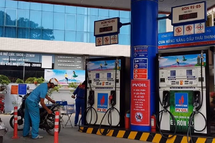 Giá xăng dầu đồng loạt tăng từ chiều nay