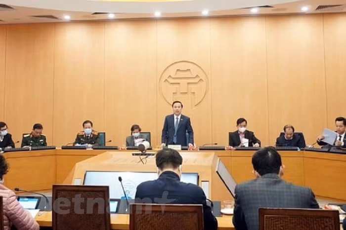 Hà Nội tạm dừng hoạt động quán bar, vũ trường, karaoke từ 0h ngày 1/2