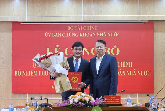 Phó Chủ tịch Uỷ ban Chứng khoán Nhà nước 