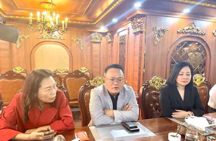 bữa sáng doanh nhân