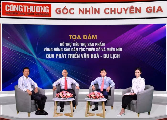 Tiêu thụ sản phẩm vùng cao qua phát triển văn hóa&nbsp; - du lịch rất hữu ích và hiệu quả