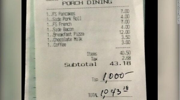 Một gia đình để lại 1.000 USD tiền tip cho nhà hàng ở Mỹ ảnh 1