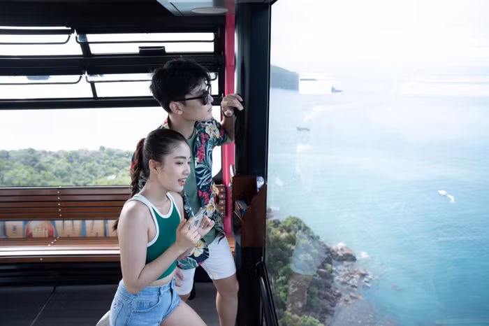 Dịp Tết này, nhiều du khách đặc biệt là giới trẻ chọn đến Phú Quốc để tận hưởng nắng ấm, nghỉ dưỡng và trải nghiệm thế giới vui chơi giải trí bất tận