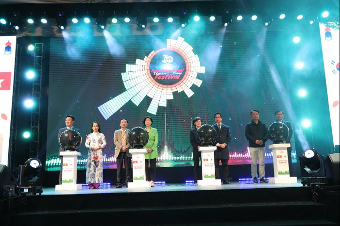 Nhấn nút khởi động lễ hội con đường văn hóa hữu nghị Việt-Hàn Vietnam Events 1