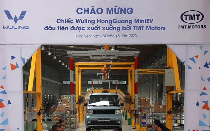 Ô tô điện “kéo” cổ phiếu TMT tăng trần