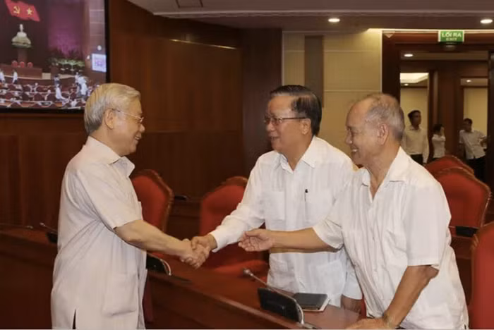 Ban Bí thư Trung ương Đảng gặp mặt cán bộ cấp cao đã nghỉ hưu