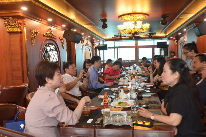 Bữa sáng doanh nhân 17/9: Sẽ tổ chức chương trình vinh danh doanh nghiệp hàng tiêu dùng ảnh 2 Bữa sáng doanh nhân 17/9: Sẽ tổ chức chương trình vinh danh doanh nghiệp hàng tiêu dùng ảnh 2