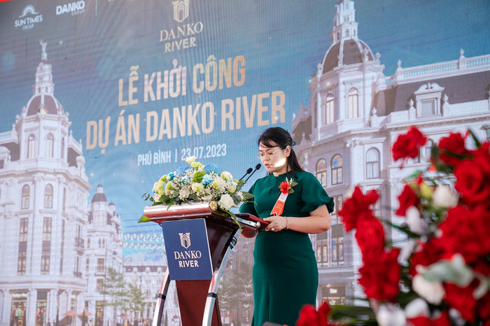 Bà Nguyễn Thị Dung – TGĐ Sun Times Group – Chủ đầu tư dự án phát biểu tại Lễ khởi công