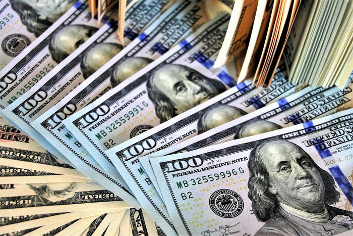 Nhập chú thích ảnh đồng usd