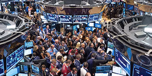 Chứng khoán bật tăng điểm khi FED công bố giữ nguyên lãi suất