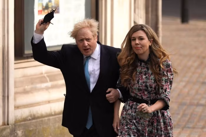 Thủ tướng Johnson và bạn gái Carrie Symonds đã đính hôn từ tháng 2/2020.
