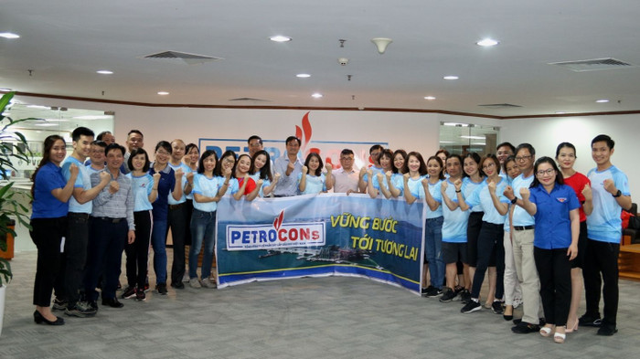 Trên sàn chứng khoán, kết thúc phiên giao dịch ngày thứ 6, 30/9, cổ phiếu PVX của PetroCons đang giảm sau 9,52% xuống còn 3.800 đồng/cp petrocons