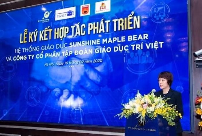 Bà Trần Thị Như Loan – Đại diện Sunshine Maple Bear phát biểu tại lễ ký kết.