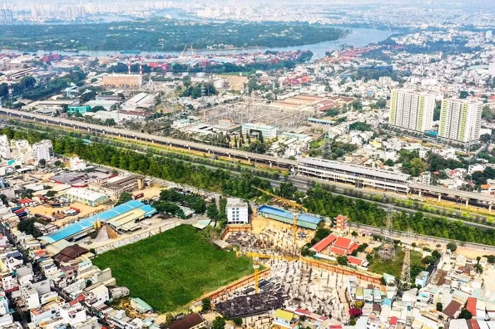 Dự án nằm kề cận khu trung tâm TP.Thủ Đức là Metro Star cũng đang tăng tốc thi công hoàn thiện, đón đầu làn sóng CBD Trường Thọ
