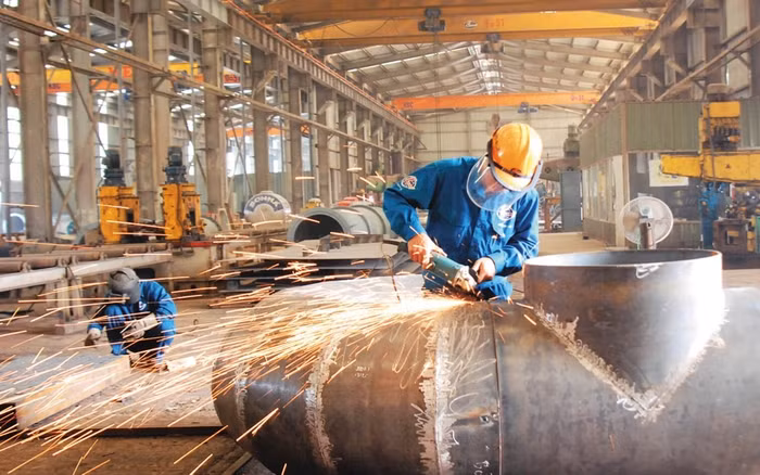 Giá thép ngày 14/7: Ngược chiều thế giới