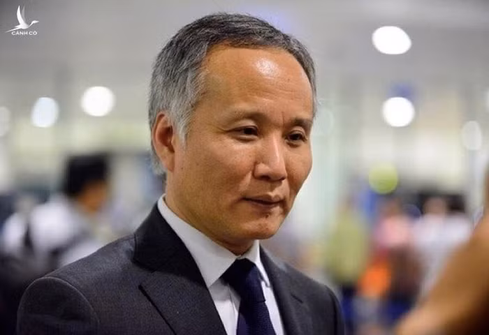 Thứ trưởng Bộ Công Thương Trần Quốc Khánh thừa nhận đã có những lúng túng nhất định trong điều hành xuất khẩu gạo và gây thiệt thòi cho doanh nghiệp.