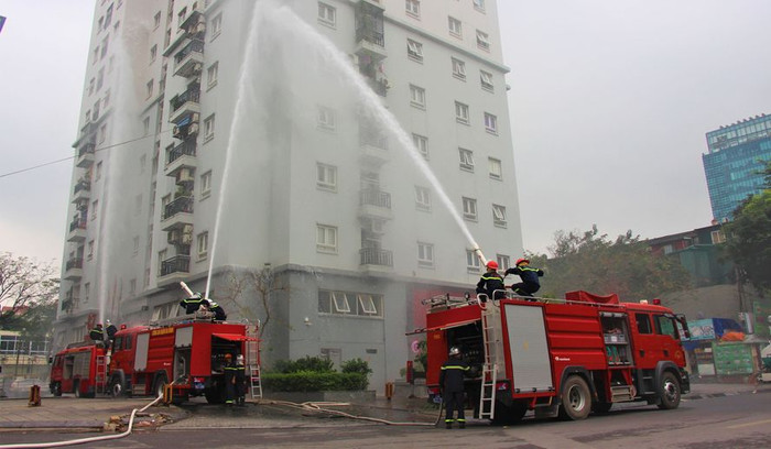 Hà Nội: Công trình xây dựng trái phép vi phạm PCCC và CNCH sẽ bị rút giấy phép, phá dỡ