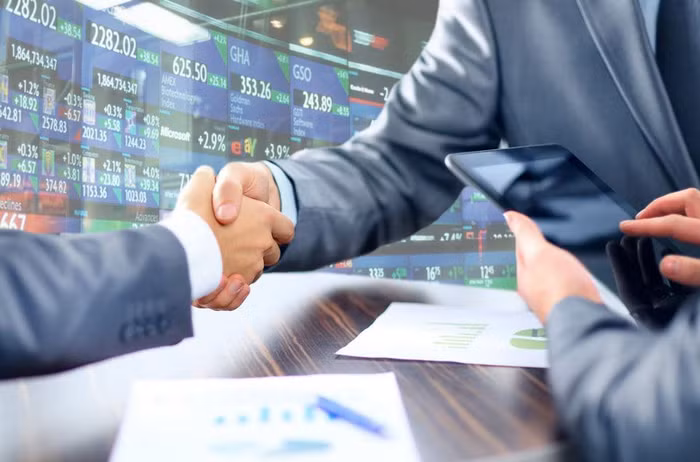 nhà đầu tư nước ngoài