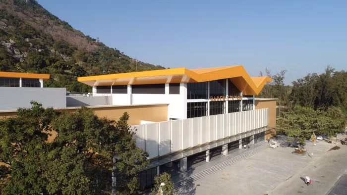Điểm nhấn đặc biệt của hệ thống cáp treo tại Sun World Ba Den Mountain là 3 nhà ga có thiết kế hết sức độc đáo.