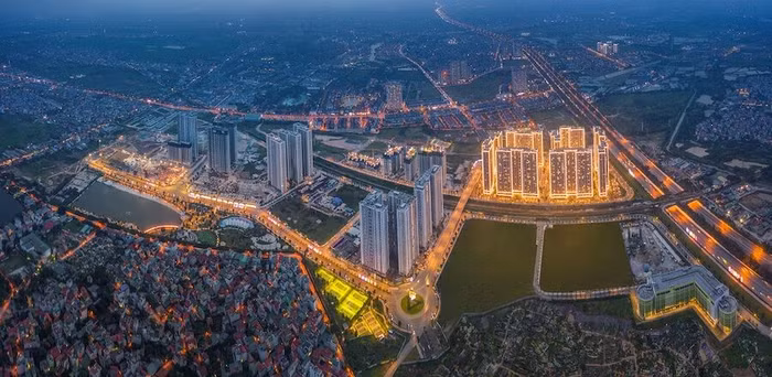 The Metrolines sở hữu vị trí đắc địa nằm giữa tam giác vàng 3 tuyến metro trọng yếu số 5 – 6 – 7 và hưởng trọn vẹn tiện nghi từ “bộ tứ kim cương” của tập đoàn Vingroup.