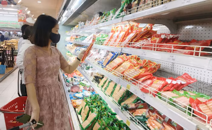 Ngân hàng Nhà nước nhận định, áp lực lạm phát năm 2022 là rất lớn. (Ảnh: Int)