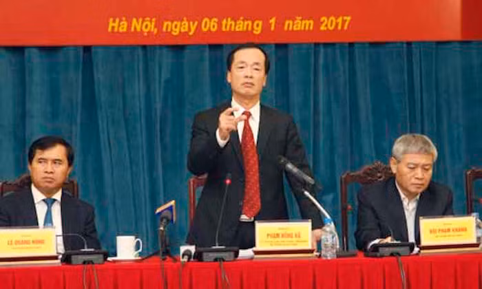 Bộ trưởng Xây dựng kể chuyện đi thang máy nhà giá rẻ mất 40 phút
