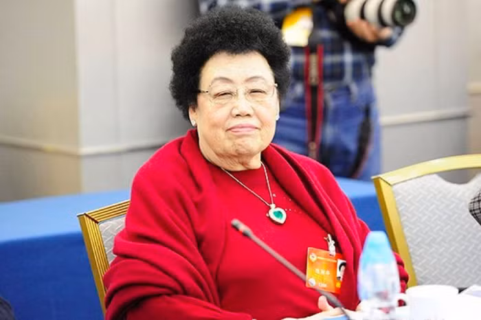 Nữ tỷ phú Trần Lệ Hoa: Nghèo đói là trường học lớn nhất đời tôi