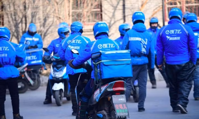 Alibaba mua thêm ứng dụng giao đồ ăn tỷ USD