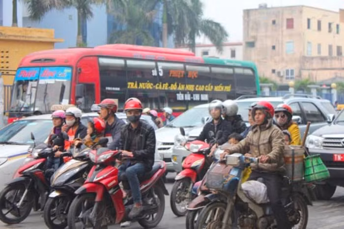 Ô tô nhập khẩu từ Thái Lan tiếp tục đổ về Việt Nam