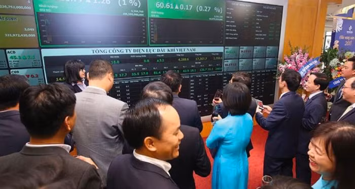 Lãi suất thấp kỷ lục,vì sao trái phiếu vẫn đắt hàng?