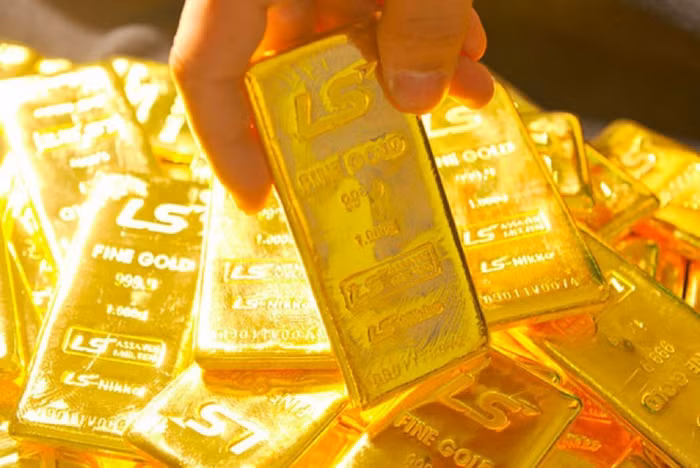 Giá vàng ngày 15/3: Chịu sức ép khi FED nâng trần lãi suất