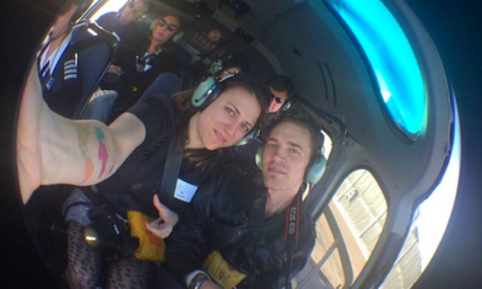 'Ông bà Tây' bán ống hút bảo vệ môi trường ở Sài Gòn ảnh 1