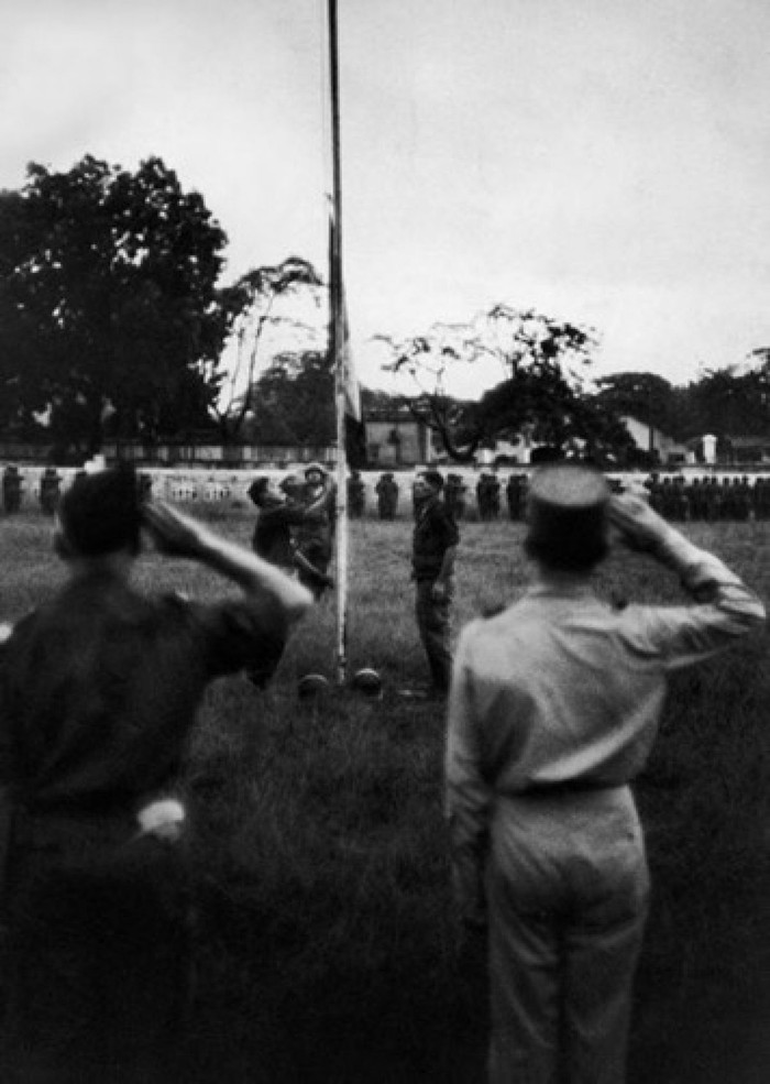 Ngày giải phóng Thủ đô dưới ống kính phương Tây ảnh 1