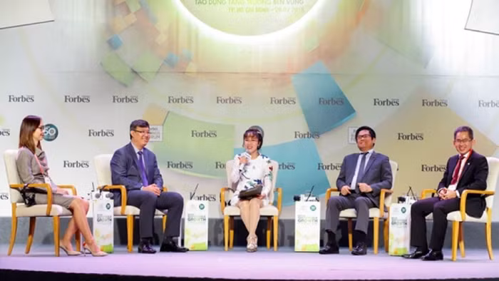 Rủi ro lớn nhất cho tăng trưởng kinh tế Việt Nam đến từ đâu?