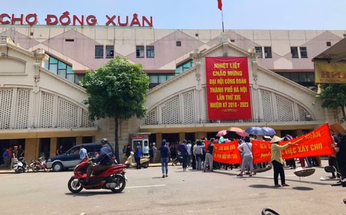 Không "dẹp" chợ Đồng Xuân để xây trung tâm thương mại