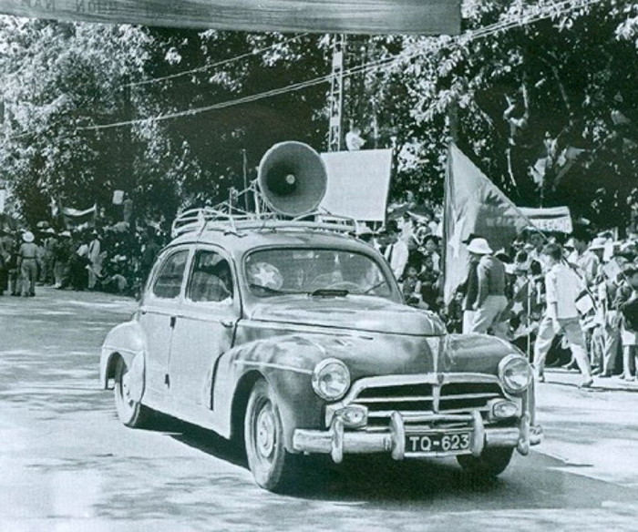 Sống lại khoảnh khắc hào hùng ngày giải phóng thủ đô 10-10-1954 ảnh 8