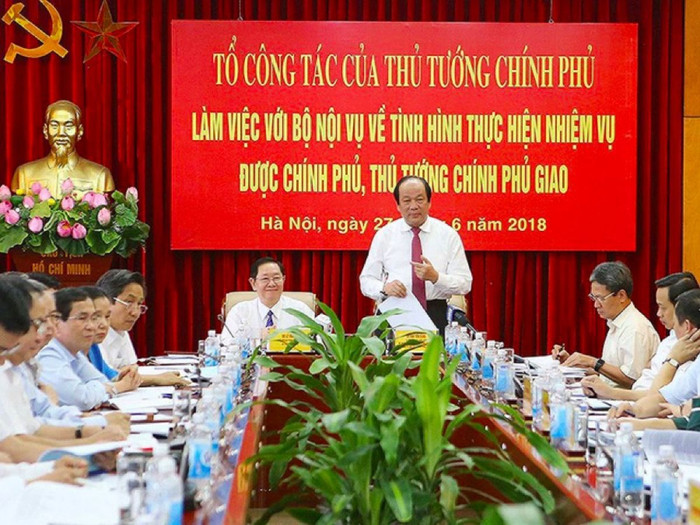 Tổ công tác của Thủ tướng: "Không thể chấp nhận phình bộ máy’