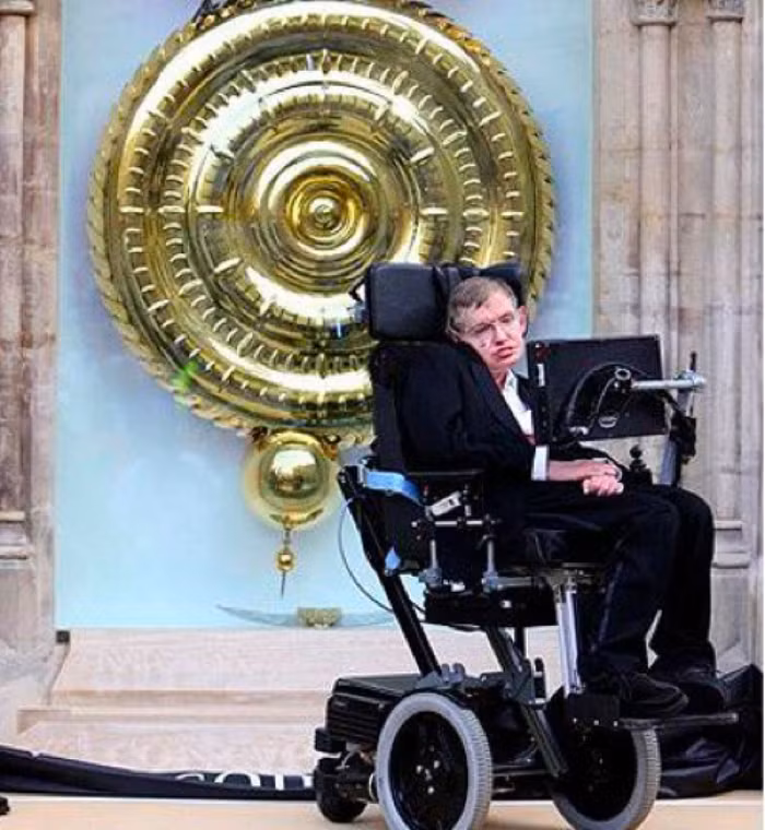Stephen Hawking - Một cuộc đời phi thường ảnh 12