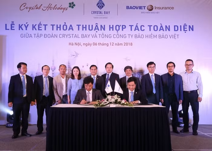 Tập đoàn Crystal ký kết hợp tác toàn diện với Tổng công ty bảo hiểm Bảo Việt