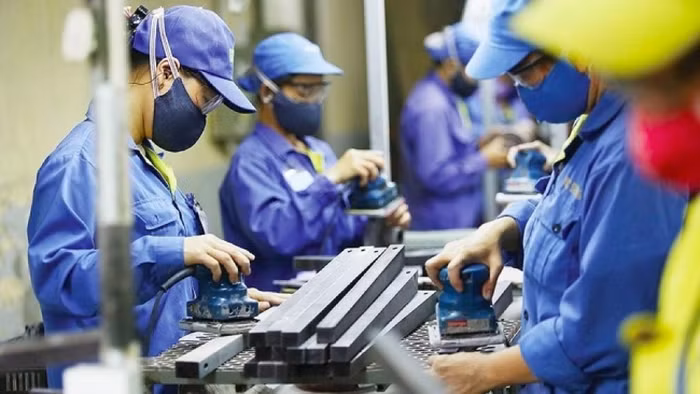 10 bộ ngành "chây ỳ" rà soát, cắt bỏ giấy phép con