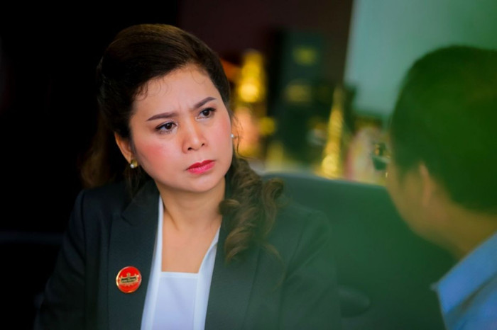 Vợ vua cà phê lội ngược dòng nước xiết ảnh 1 Vợ vua cà phê lội ngược dòng nước xiết ảnh 1