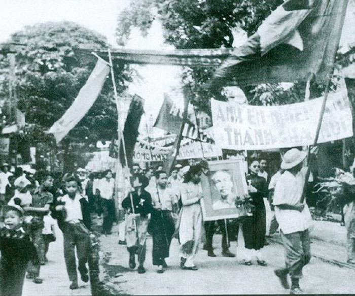 Sống lại khoảnh khắc hào hùng ngày giải phóng thủ đô 10-10-1954 ảnh 12