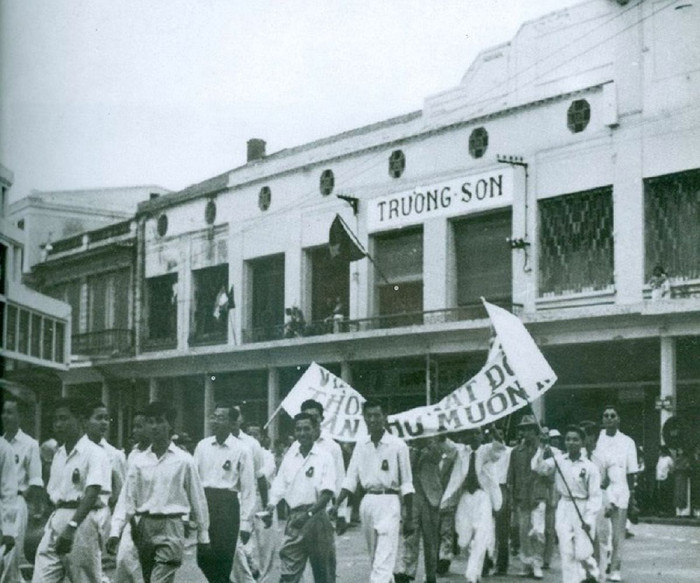 Sống lại khoảnh khắc hào hùng ngày giải phóng thủ đô 10-10-1954 ảnh 13