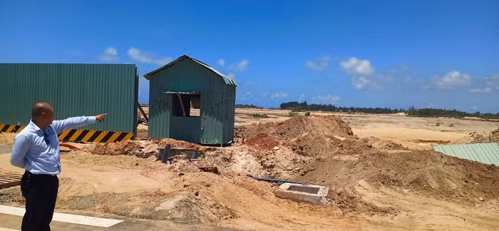 Một phần đất đang bị 15 hộ dân tái lấn chiếm